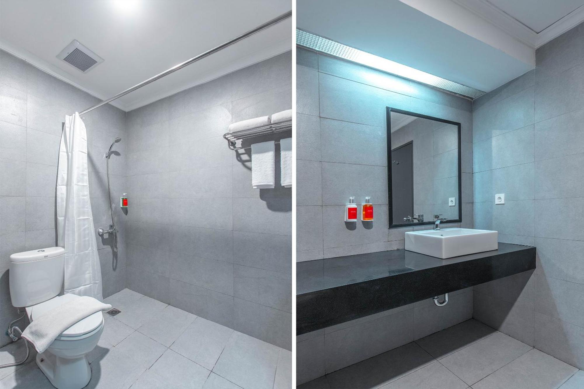 Super Oyo Townhouse 1 Hotel Salemba Джакарта Экстерьер фото